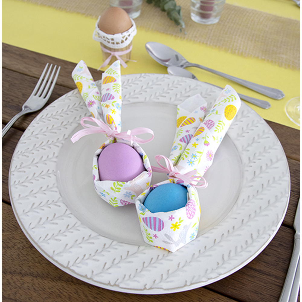 Papstar Servietten, 3-lagig 1/4-Falz 33 cm x 33 cm "Happy Easter"