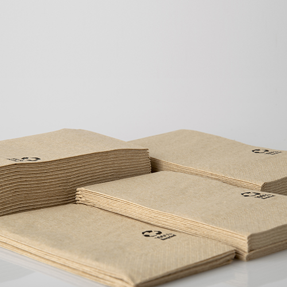 Papstar Servietten, 3-lagig 1/8-Falz 33 cm x 33 cm natur aus recyceltem Papier